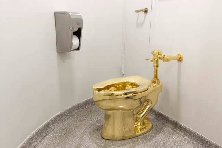 Solid-gold-toilet-stolen-from-Blenheim-Palace