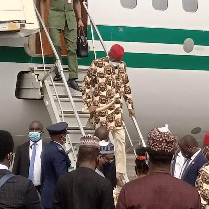 PHOTO NEWS: President Muhammadu Buhari arrives Owerri, Imo State, on Thursday.